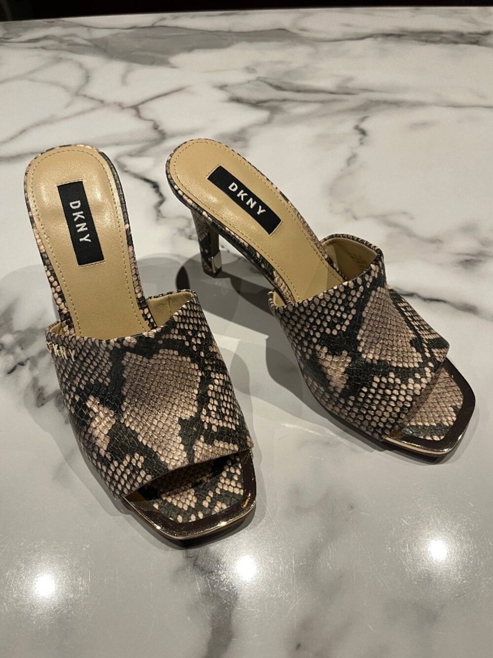 DKNY Fama Snakeskin Slide Sandals/Mules Size 7